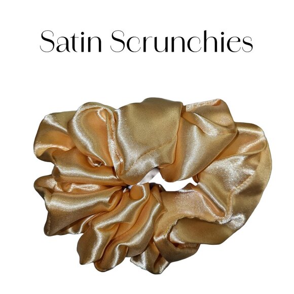 Amiga Mia large yellow satin scrunchie hand crafted - Picture 3 of 5